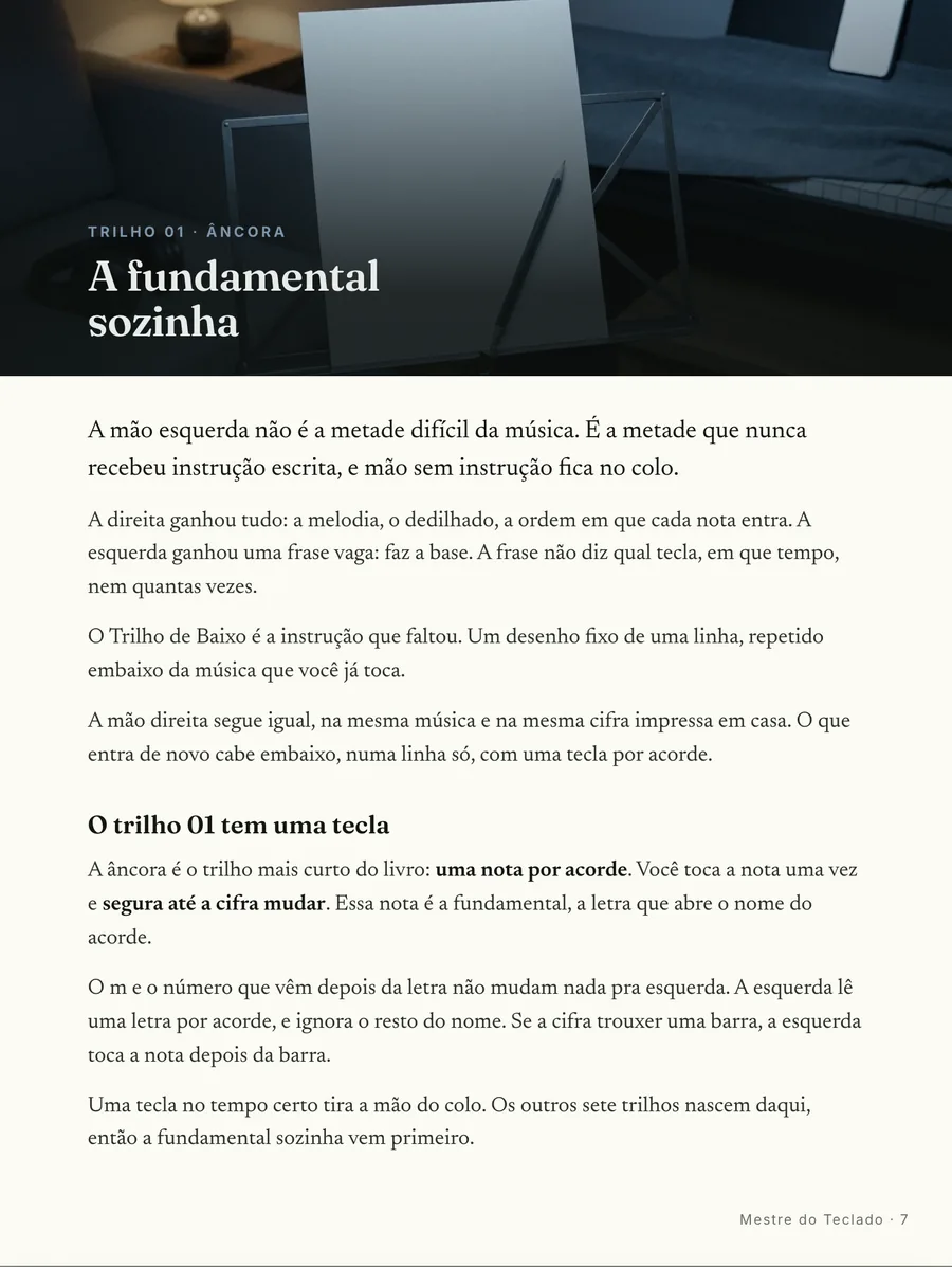 Abertura de trilho: Cada trilho abre em cena, da fundamental sozinha ao desenho que segura a música inteira